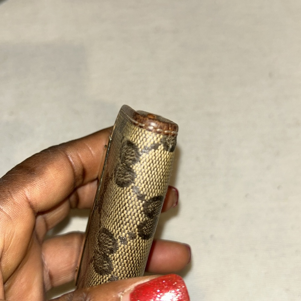 Gucci GG Monogram 6 Ring Key Case, missing 2 hooks with box - Picture 13 of 13